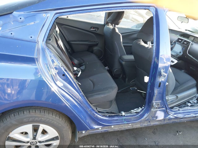 Toyota Prius Three 2018 JTDKARFU6J3549724 Image 19