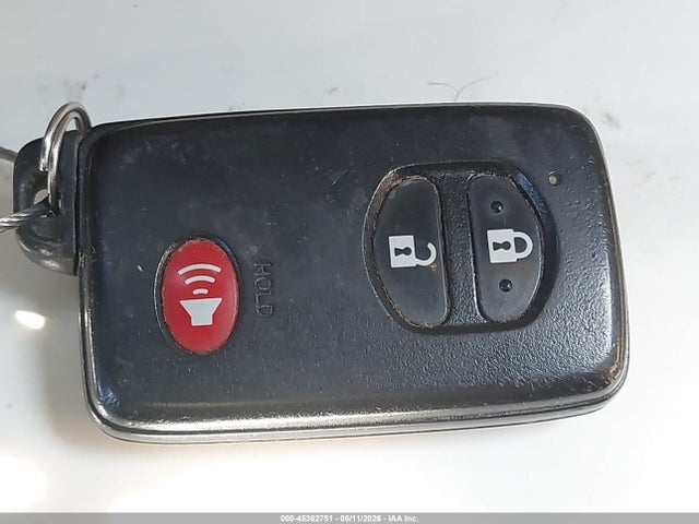 Toyota Prius V Three 2015 JTDZN3EU6FJ017474 Image 11
