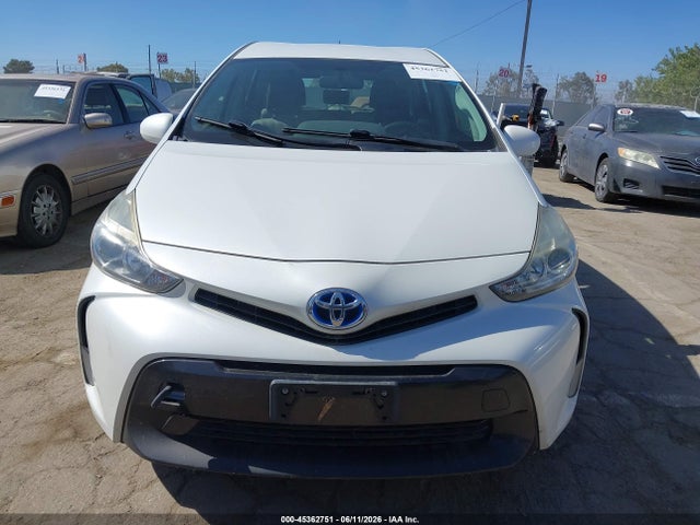 Toyota Prius V Three 2015 JTDZN3EU6FJ017474 Image 12