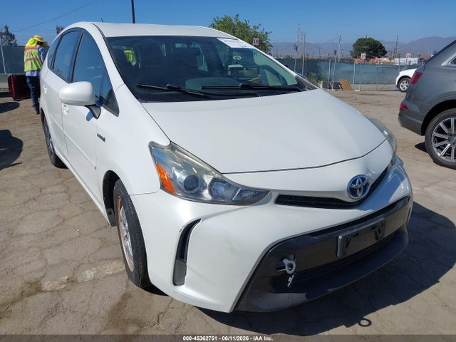 Toyota Prius V Three 2015 JTDZN3EU6FJ017474 Image 6