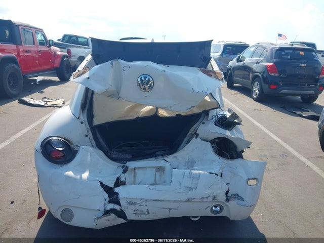 2000 Volkswagen New Beetle Gls მანქანა იყიდება აუქციონზე, vin: 3VWCC21C1YM404410, აუქციონის ნომერი: 45362796
