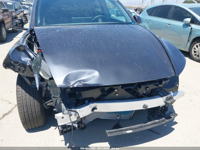 Tesla Model Y 2026 7SAYGDED3TA600244 Image 6