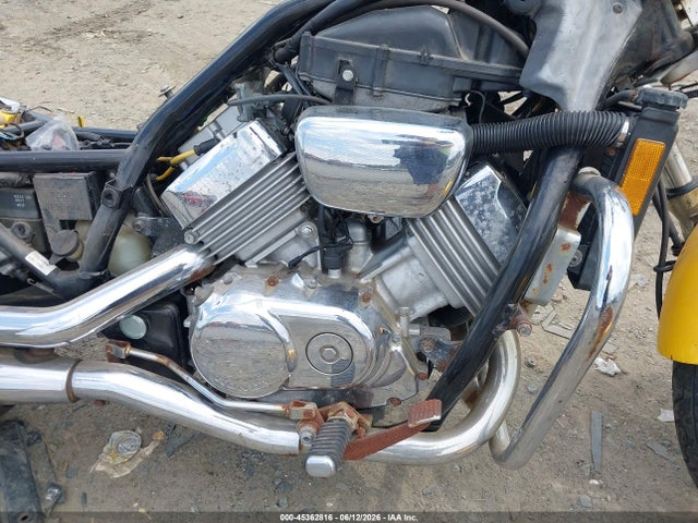 1995 Honda Vf750 C მანქანა იყიდება აუქციონზე, vin: JH2RC4303SM102056, აუქციონის ნომერი: 45362816