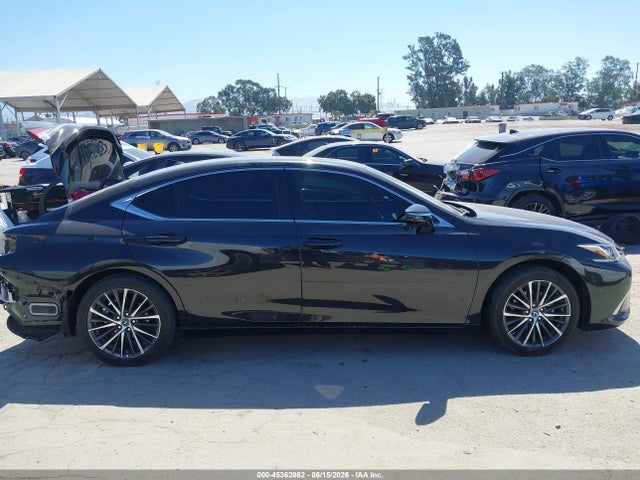Lexus ES 300H 2025 58ADA1C16SU069526 Image 14