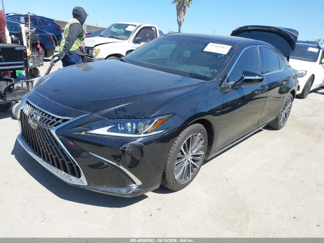Lexus ES 300H 2025 58ADA1C16SU069526 Image 2