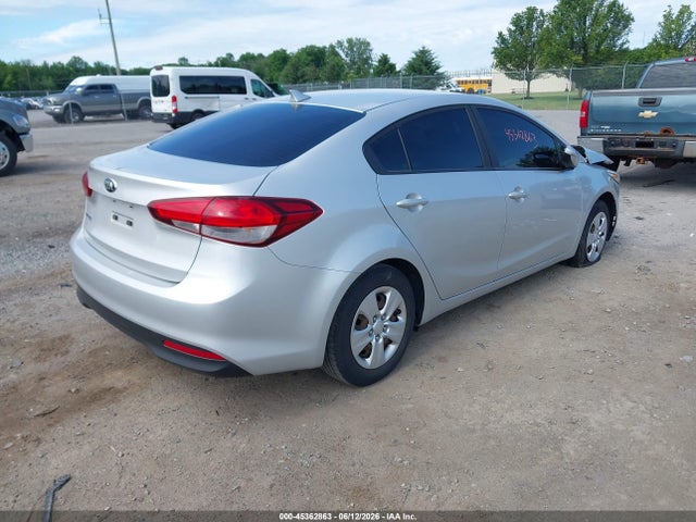 45362863 :رقم المزاد ، 3KPFK4A75HE101965 vin ، 2017 Kia Forte Lx مزاد بيع