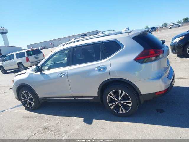 2018 Nissan Rogue Sl მანქანა იყიდება აუქციონზე, vin: JN8AT2MV4JW322589, აუქციონის ნომერი: 45362864