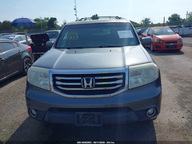 45362903 :رقم المزاد ، 5FNYF4H96DB065535 vin ، 2013 Honda Pilot Touring مزاد بيع