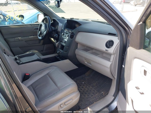 45362903 :رقم المزاد ، 5FNYF4H96DB065535 vin ، 2013 Honda Pilot Touring مزاد بيع