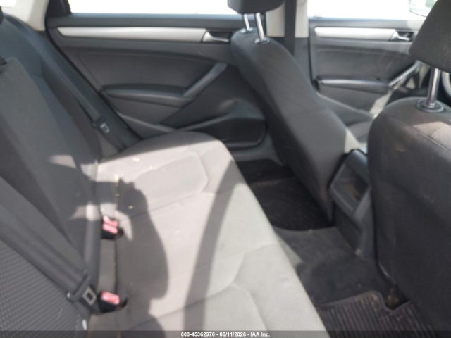 2014 Volkswagen Passat 2.5l S მანქანა იყიდება აუქციონზე, vin: 1VWAP7A31EC025042, აუქციონის ნომერი: 45362970