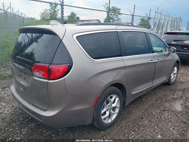 Продаж на аукціоні авто 2017 Chrysler Pacifica Touring-l, vin: 2C4RC1BG9HR777163, номер лоту: 45363038