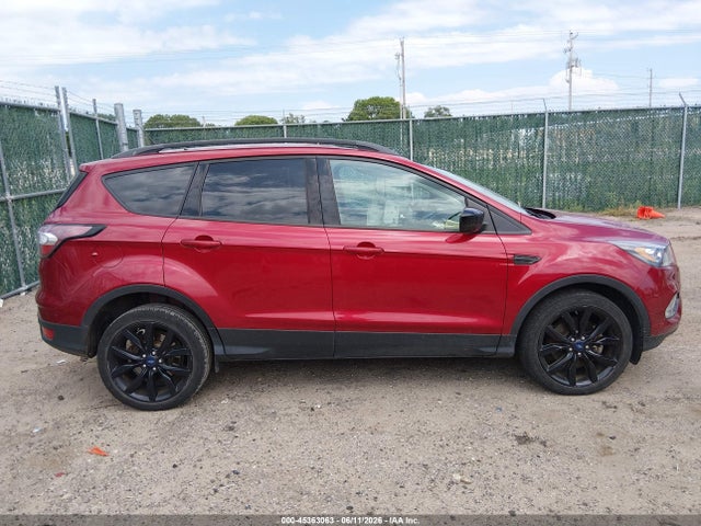 1FMCU9HD1JUD35688 Ford ESCAPE SEL