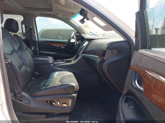 Продажа на аукционе авто 2019 Cadillac Escalade Premium Luxury, vin: 1GYS4CKJ4KR141165, номер лота: 45363067