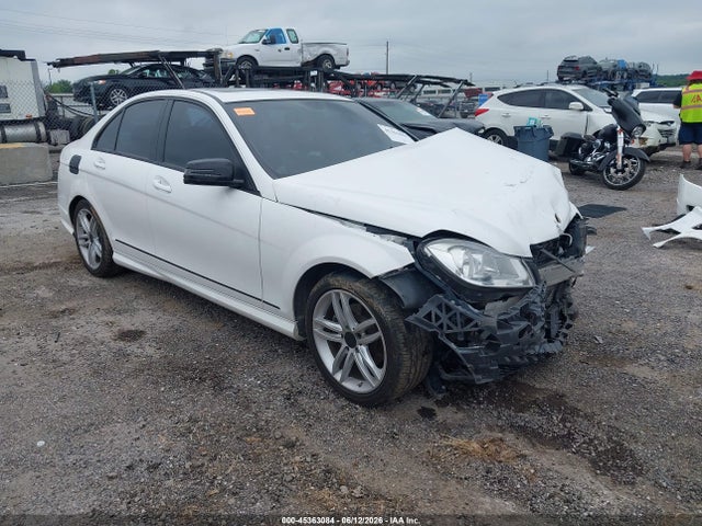 Продаж на аукціоні авто 2013 Mercedes-benz C 250 Sport, vin: WDDGF4HBXDA763644, номер лоту: 45363084