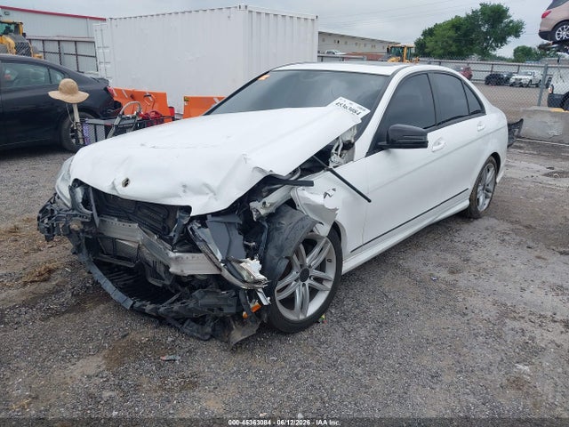 Продаж на аукціоні авто 2013 Mercedes-benz C 250 Sport, vin: WDDGF4HBXDA763644, номер лоту: 45363084