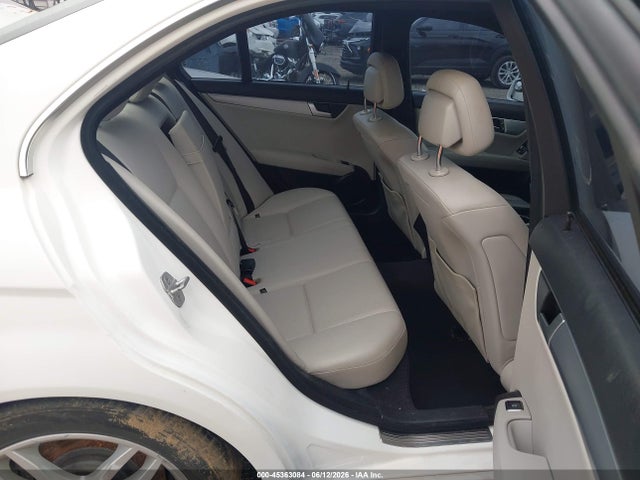 Продаж на аукціоні авто 2013 Mercedes-benz C 250 Sport, vin: WDDGF4HBXDA763644, номер лоту: 45363084