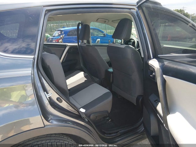 JTMBFREV8FD099927 Toyota RAV4 LE
