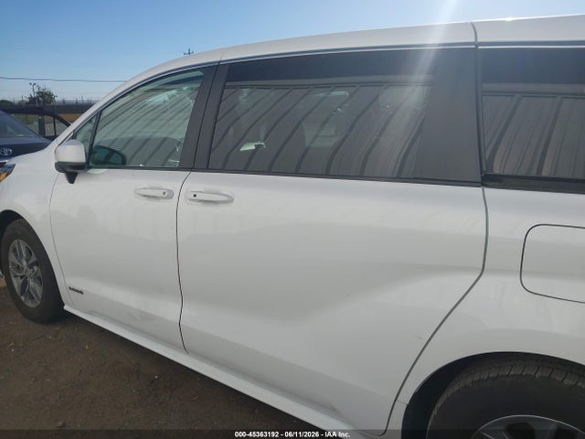 Toyota SIENNA LE 2021 5TDKRKEC3MS065196 Image 14
