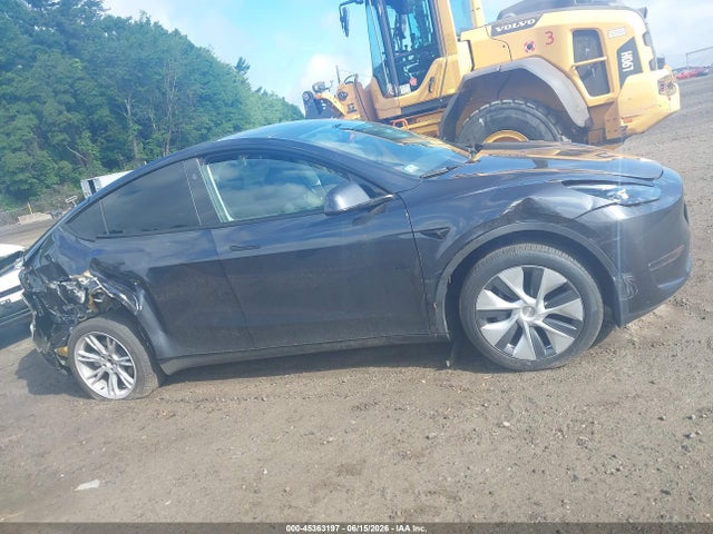 Продаж на аукціоні авто 2024 Tesla Model Y Long Range Dual Motor All-wheel Drive, vin: 7SAYGDEE4RA274441, номер лоту: 45363197