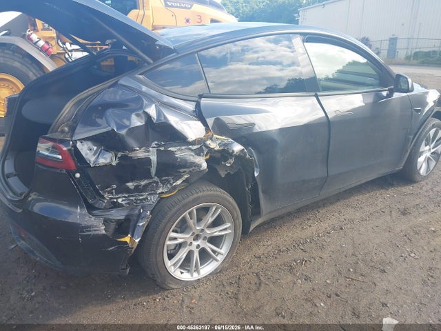 Продаж на аукціоні авто 2024 Tesla Model Y Long Range Dual Motor All-wheel Drive, vin: 7SAYGDEE4RA274441, номер лоту: 45363197
