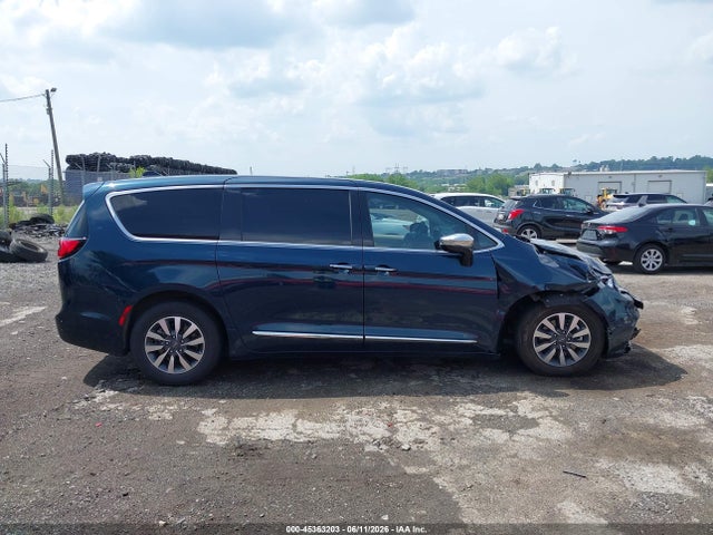 Chrysler Pacifica Hybrid Limited 2023 2C4RC1S71PR592569 Image 13