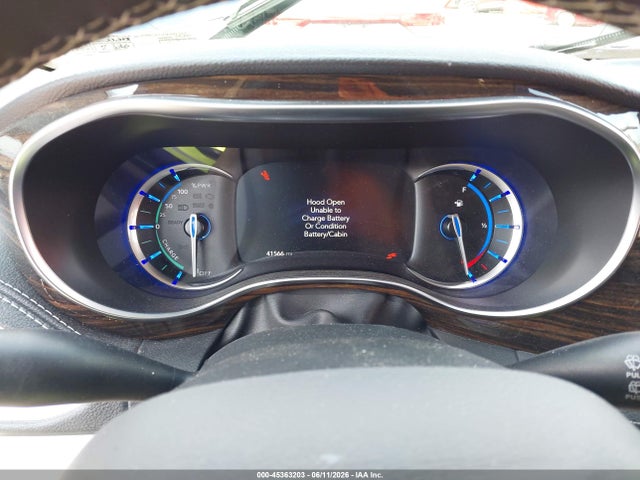 Chrysler Pacifica Hybrid Limited 2023 2C4RC1S71PR592569 Image 7