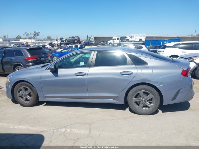 KIA K5 LX 2022 5XXG24J24NG150022 Image 14