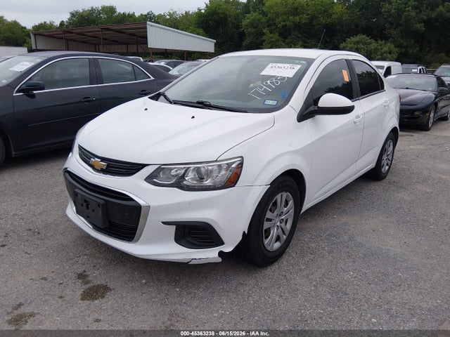 Chevrolet Sonic Ls Auto 2017 1G1JB5SH7H4174983 Image 2