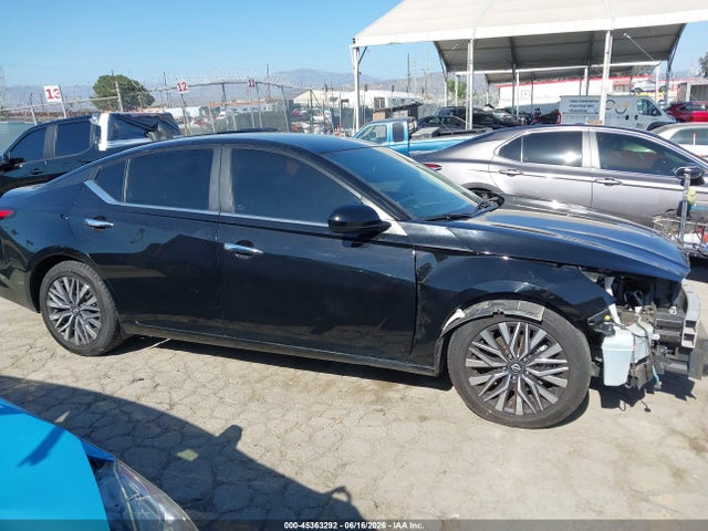 1N4BL4DV9PN389947 Nissan Altima Sv Fwd