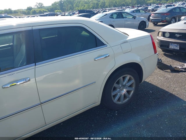 Продаж на аукціоні авто 2008 Chrysler 300c Hemi, vin: 2C3KA63HX8H131944, номер лоту: 45363307