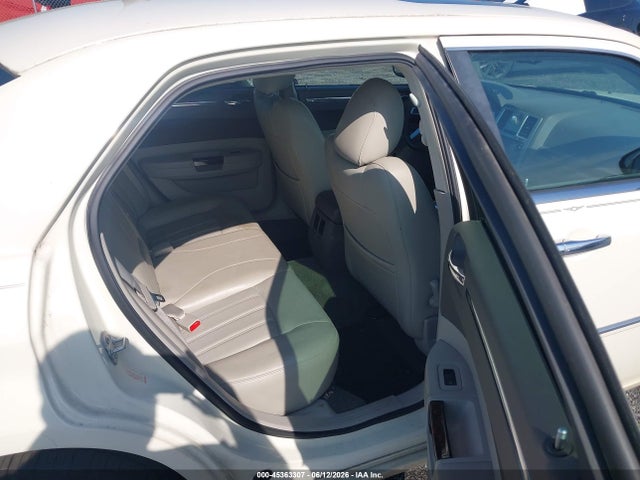 Продаж на аукціоні авто 2008 Chrysler 300c Hemi, vin: 2C3KA63HX8H131944, номер лоту: 45363307
