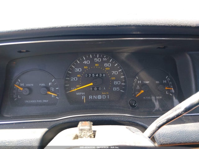 45363336 :رقم المزاد ، 2FACP73W3NX180994 vin ، 1992 Ford Crown Victoria مزاد بيع