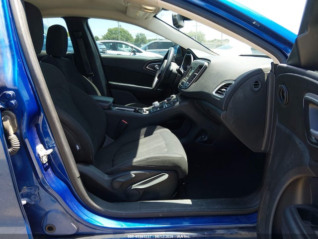 Продаж на аукціоні авто 2015 Chrysler 200 Limited, vin: 1C3CCCABXFN714689, номер лоту: 45363337