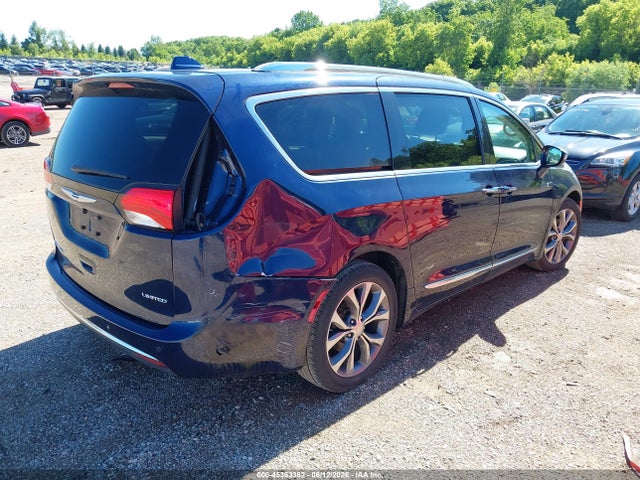 Продажа на аукционе авто 2017 Chrysler Pacifica Limited, vin: 2C4RC1GGXHR643402, номер лота: 45363362