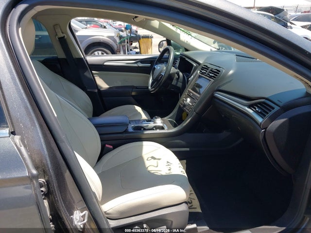 Ford Fusion Energi Titanium 2017 3FA6P0SUXHR354180 Image 5
