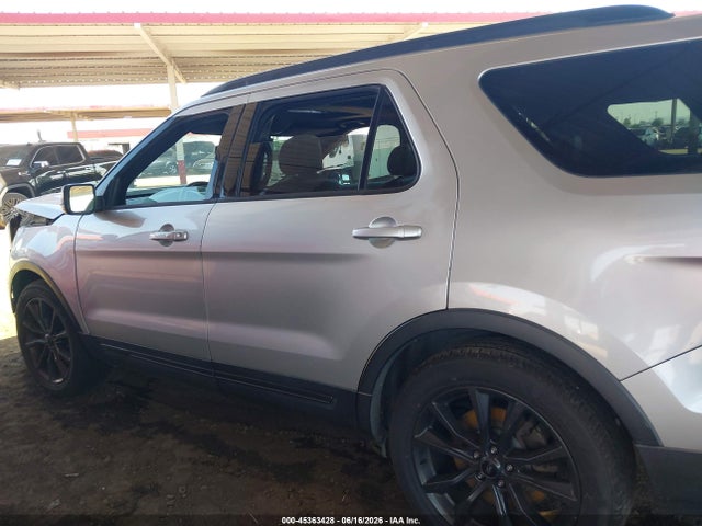 1FM5K7D87HGD41824 Ford EXPLORER XLT