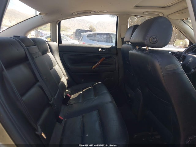45363477 :رقم المزاد ، WVWPH63B01P207147 vin ، 2001 Volkswagen Passat Gls V6 مزاد بيع