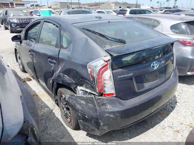 JTDKN3DU7F0413521 Toyota Prius Three