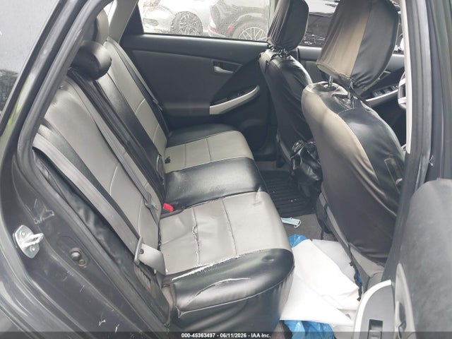 JTDKN3DU7F0413521 Toyota Prius Three