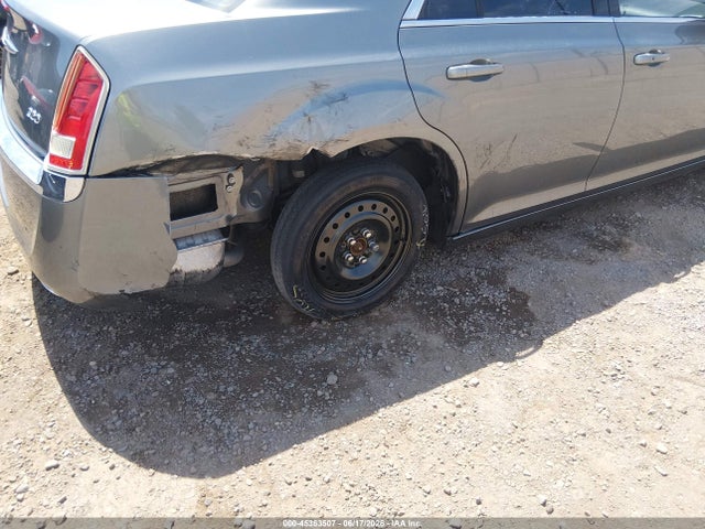 45363507 :رقم المزاد ، 2C3CCAAGXCH104666 vin ، 2012 Chrysler 300 مزاد بيع