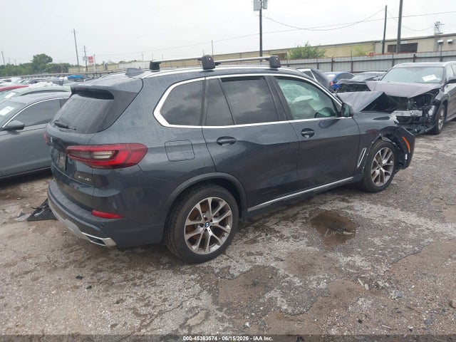 45363574 :رقم المزاد ، 5UXCR4C02N9K33613 vin ، 2022 Bmw X5 Sdrive40i مزاد بيع