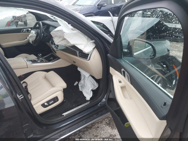 45363574 :رقم المزاد ، 5UXCR4C02N9K33613 vin ، 2022 Bmw X5 Sdrive40i مزاد بيع