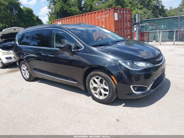 45363656 :رقم المزاد ، 2C4RC1BG6HR803587 vin ، 2017 Chrysler Pacifica Touring-l مزاد بيع