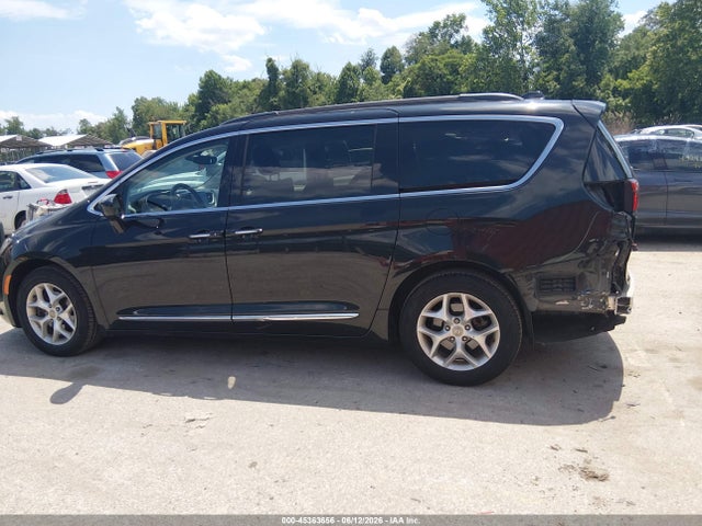 45363656 :رقم المزاد ، 2C4RC1BG6HR803587 vin ، 2017 Chrysler Pacifica Touring-l مزاد بيع