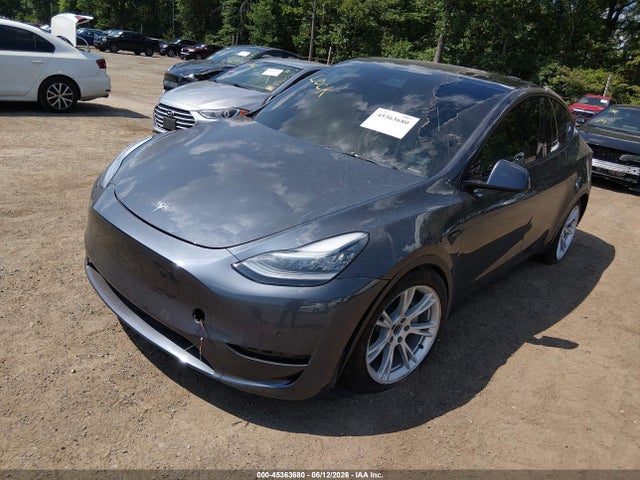 2021 Tesla Model Y Long Range Dual Motor All-wheel Drive მანქანა იყიდება აუქციონზე, vin: 5YJYGAEE1MF130983, აუქციონის ნომერი: 45363680