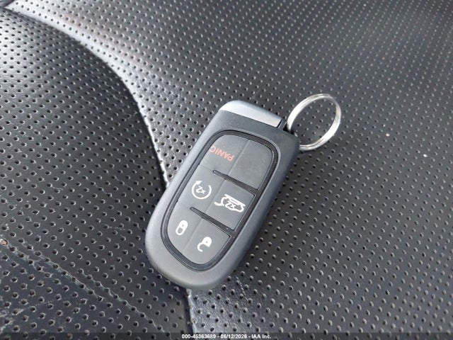 2020 Jeep Cherokee Limited Fwd მანქანა იყიდება აუქციონზე, vin: 1C4PJLDBXLD535472, აუქციონის ნომერი: 45363689
