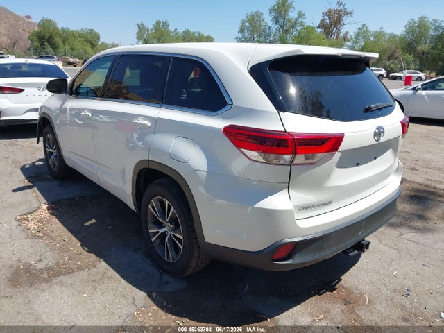5TDZARFH4HS027572 Toyota Highlander Le