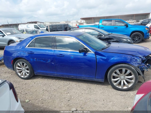 Продажа на аукционе авто 2018 Chrysler 300 Touring, vin: 2C3CCAAG3JH264367, номер лота: 45363734