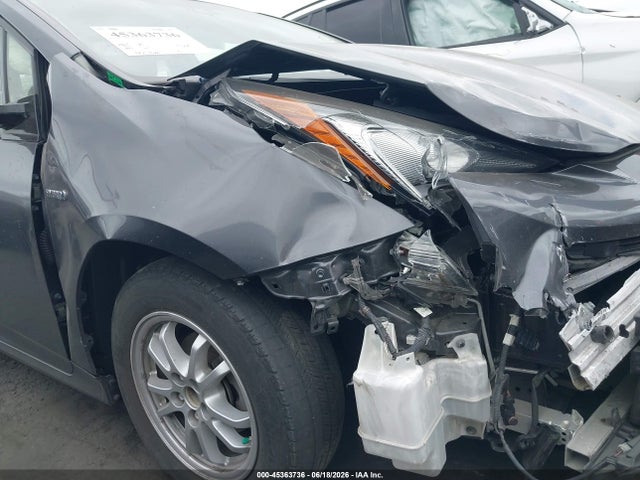 Toyota Prius Two 2018 JTDKBRFU5J3062155 Image 19