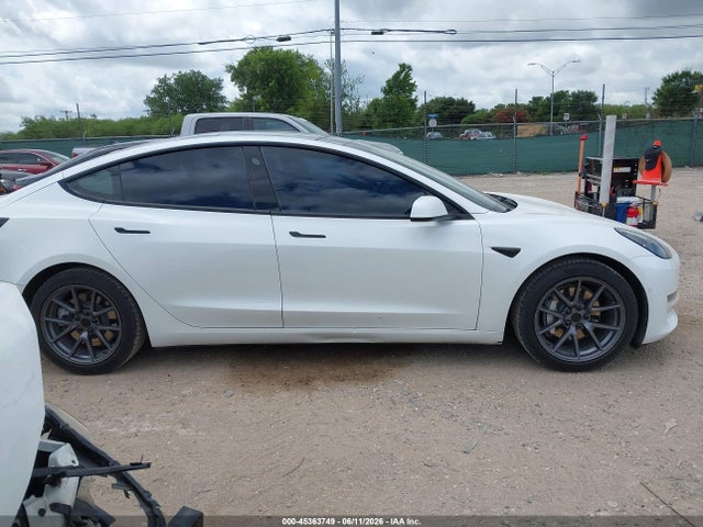 45363749 :رقم المزاد ، 5YJ3E1EA3MF962631 vin ، 2021 Tesla Model 3 Standard Range Plus Rear-wheel Drive مزاد بيع